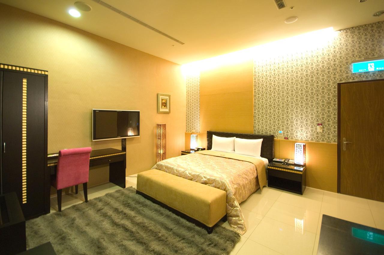 Fortune Villa Motel Tamsui Exterior photo